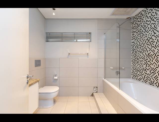 1 BEDROOM APARTMENT TO LET IN CAPE TOWN CITY CENTRE